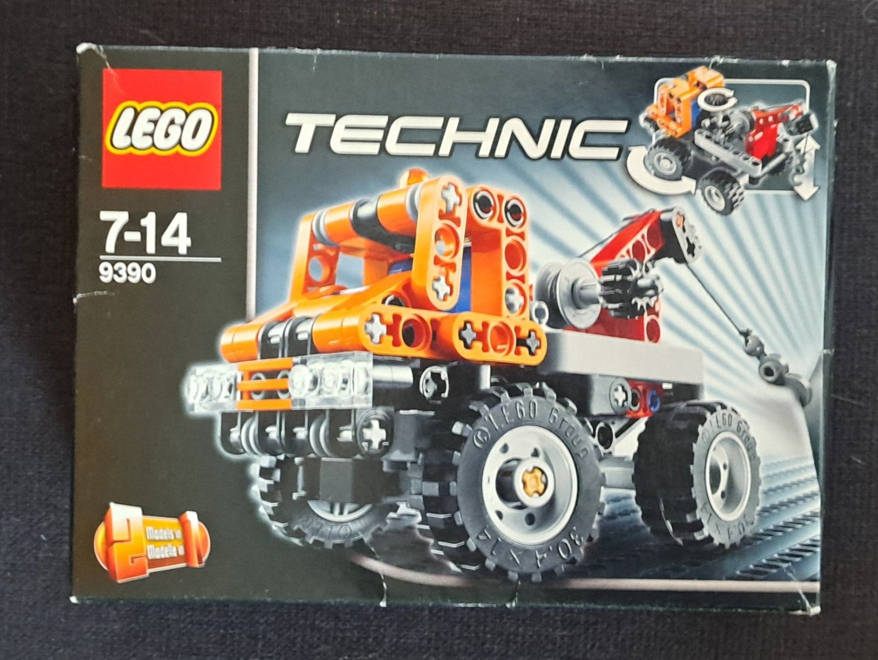 Statuette: Lego Technic 2 in 1 Abschlepp Truck Rennauto – Nuovo e nell'imballaggio originale da Breitenbach venduto da Lucky0518
