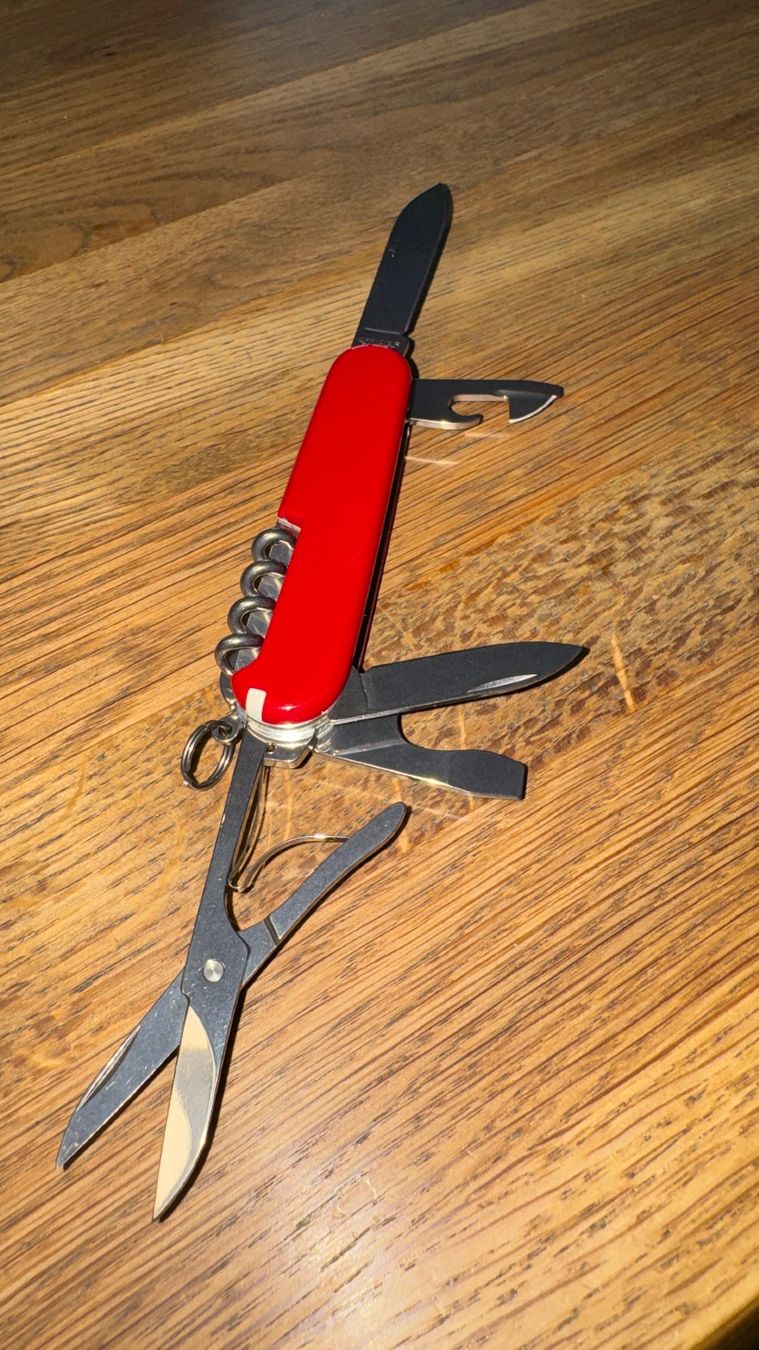 Victorinox Taschenmesser: Victorinox Sackmesser gross Fabrikneu – Neu (gemäss Beschreibung) aus Burgdorf von Catbagger64 3