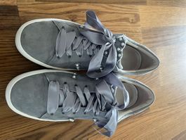 Damenschuh Kennel & Schmenger