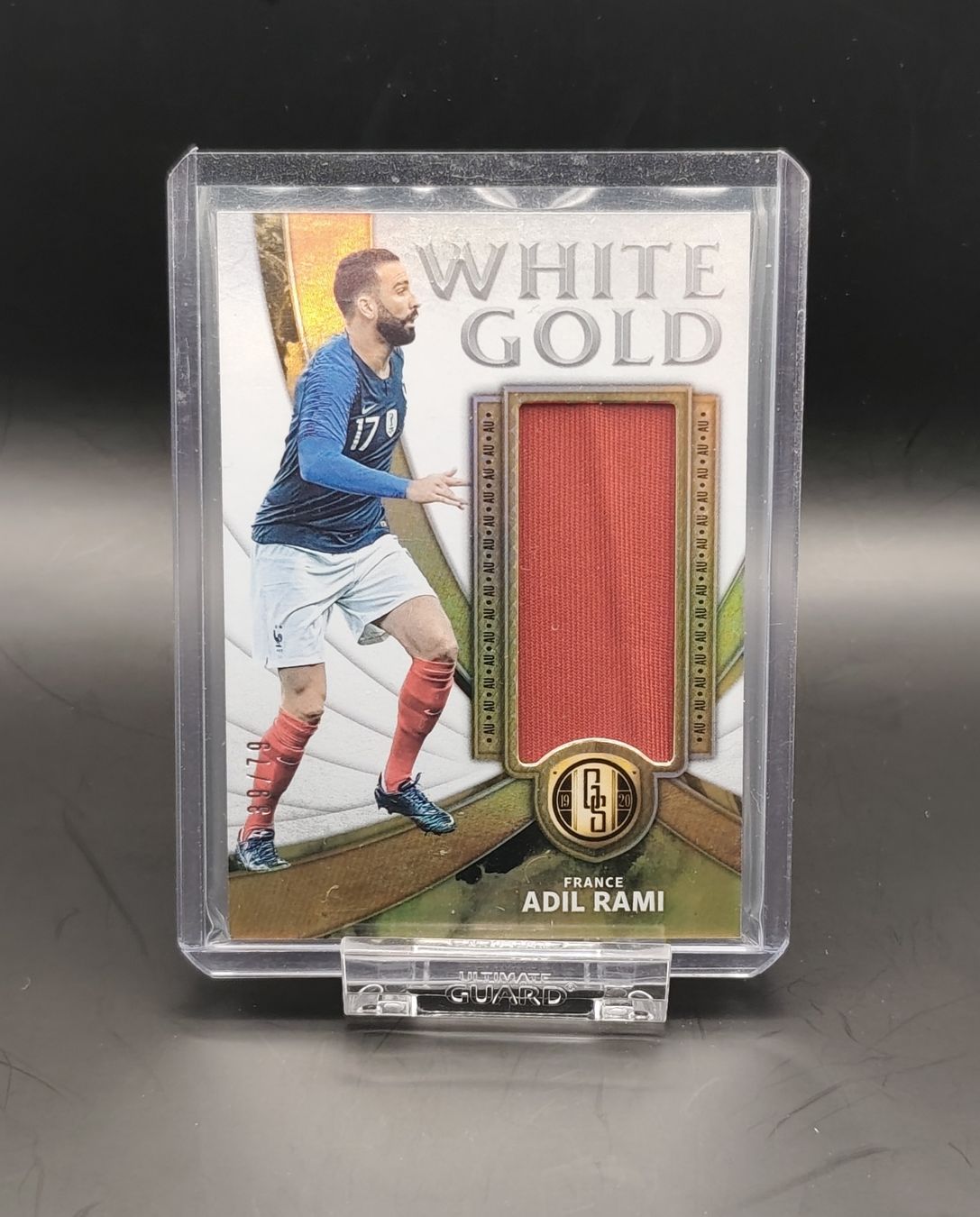 Panini Carte collezionabili: Adil Rami - Panini Gold Rush Patch Card /79 Frankreich – Usato da Ostermundigen venduto da DaCards