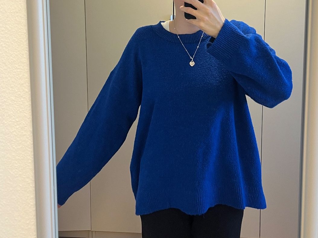 Stradivarius Maglioni & Felpe: Blauer Damen Pullover Strickpullover in gutem Zustand – Usato da Küsnacht ZH venduto da noemij 1