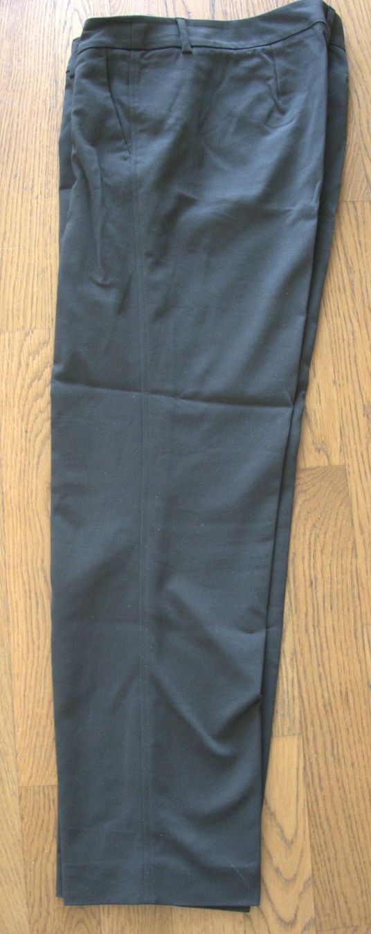 Hosen: Hose Luisa Cerano Olivgrün – Gebraucht aus Rheinfelden von bigi0956