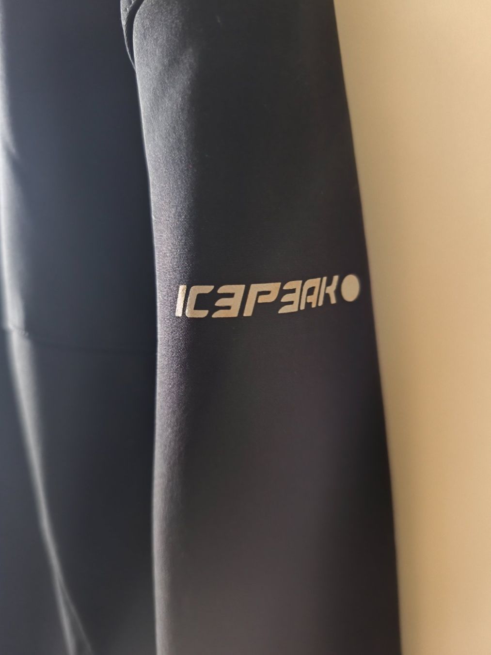 Icepeak Giacche: ICEPEAK Herren Softshell- Jacke Gr.54/L schwarz/blau – Nuovo (secondo la descrizione) da Uster venduto da zebralino 1