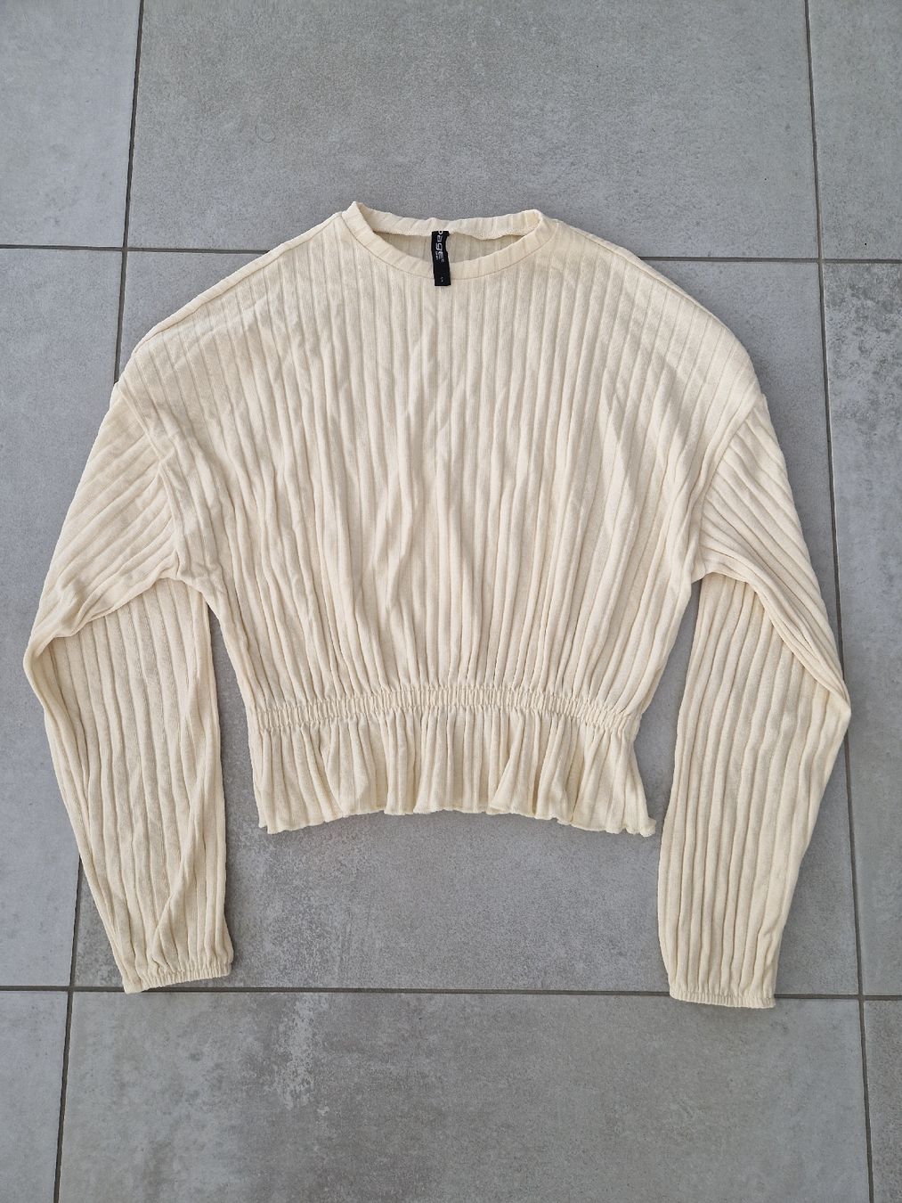 Pulls & Sweat-shirts: Pullover – Neuf (Voir description) à Eglisau par Ramii97