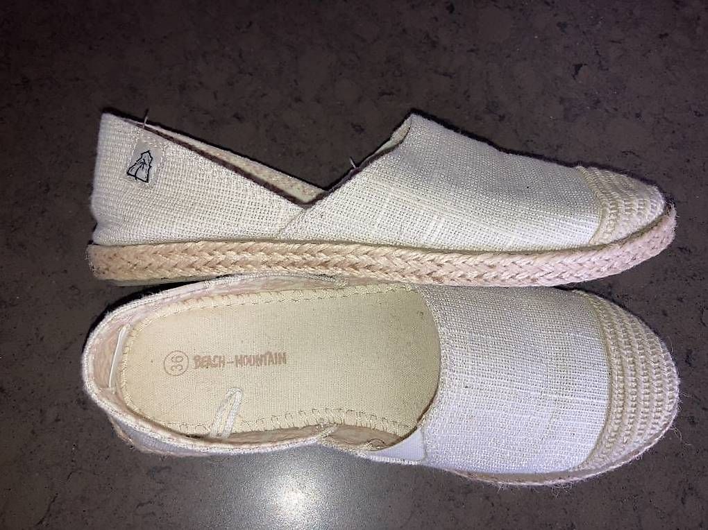 Chaussures femmes: Espadrilles beach mountain beige t.36 – Neuf (Voir description) à Grolley par lai_7y9b