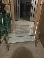 2 kleinere Glass Tische