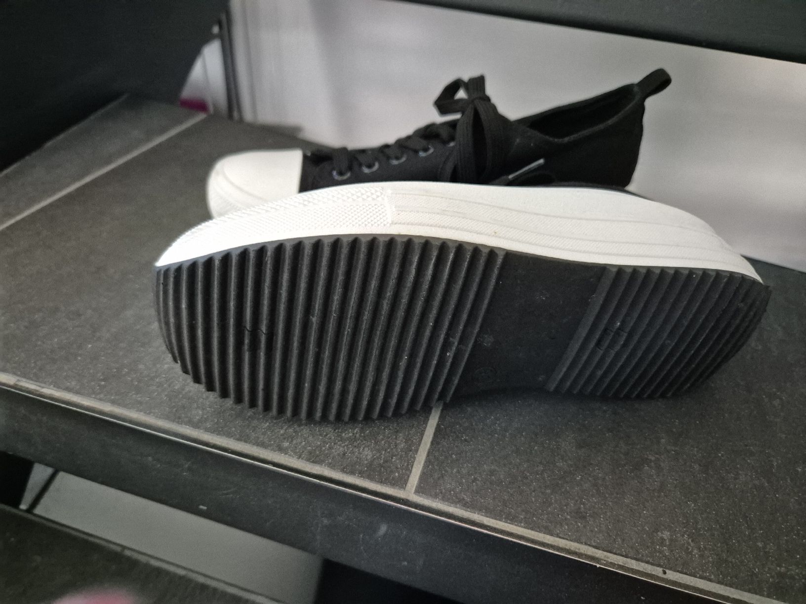 Scarpe da donna: Schuhe 38 – Usato da Würenlingen venduto da kuh33 1