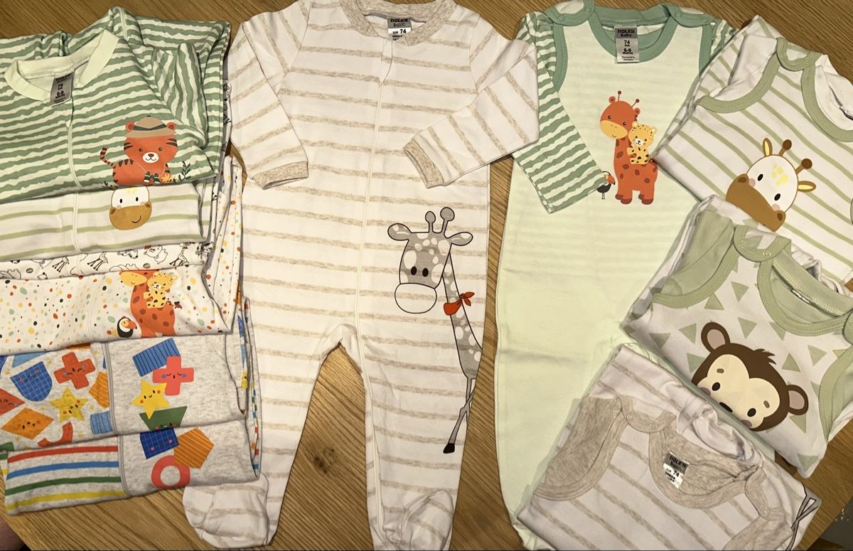 Lotti & Set di vestiti: Babykleider Grösse 74 – Nuovo (secondo la descrizione) da Spiez venduto da Brnas