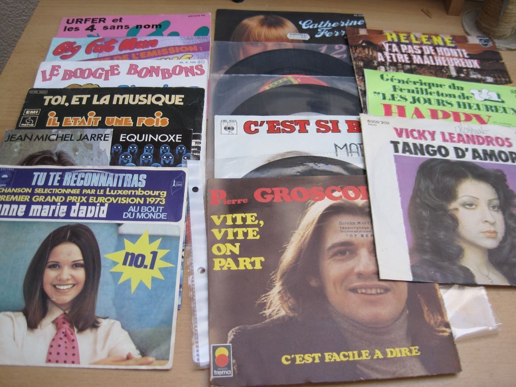 Dischi in vinile: 94 VINYLES 45 TOURS – Usato da Murten venduto da Selliot
