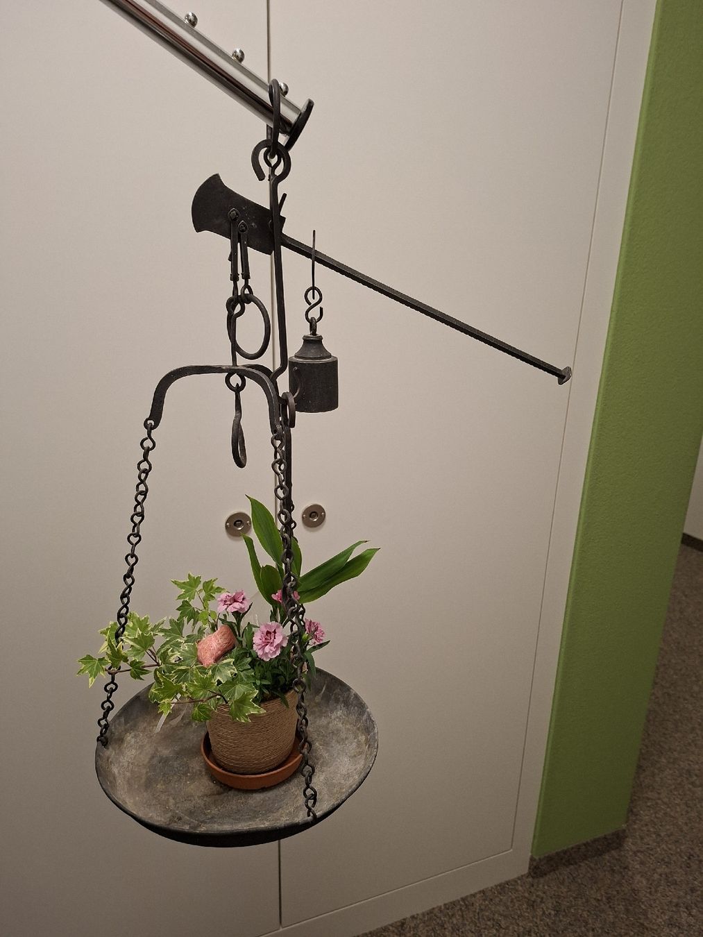 Pots de fleurs: Blumenampel Antik – D'occasion à Münchwilen TG par schnugels 1