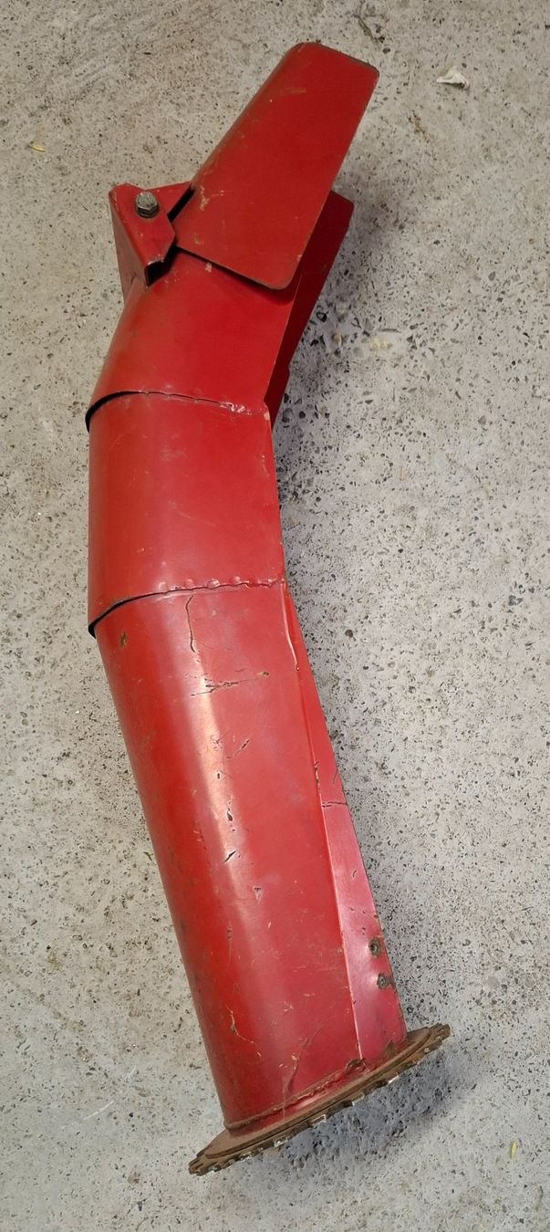 Aebi Traktoren: Kamin zu Aebi Schneefräse – Gebraucht aus Oberurnen von zurtz 1