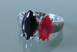 Silber 925 Fingerring synthetischer  Rubin  Hämatit Gr. 51