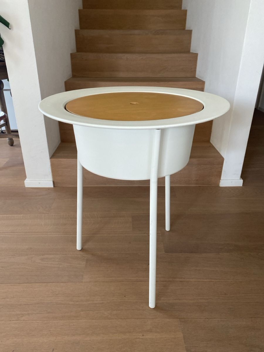 Ikea Comodini: Design IKEA PS Beistelltisch – Usato da Niederrohrdorf venduto da StefMont 2