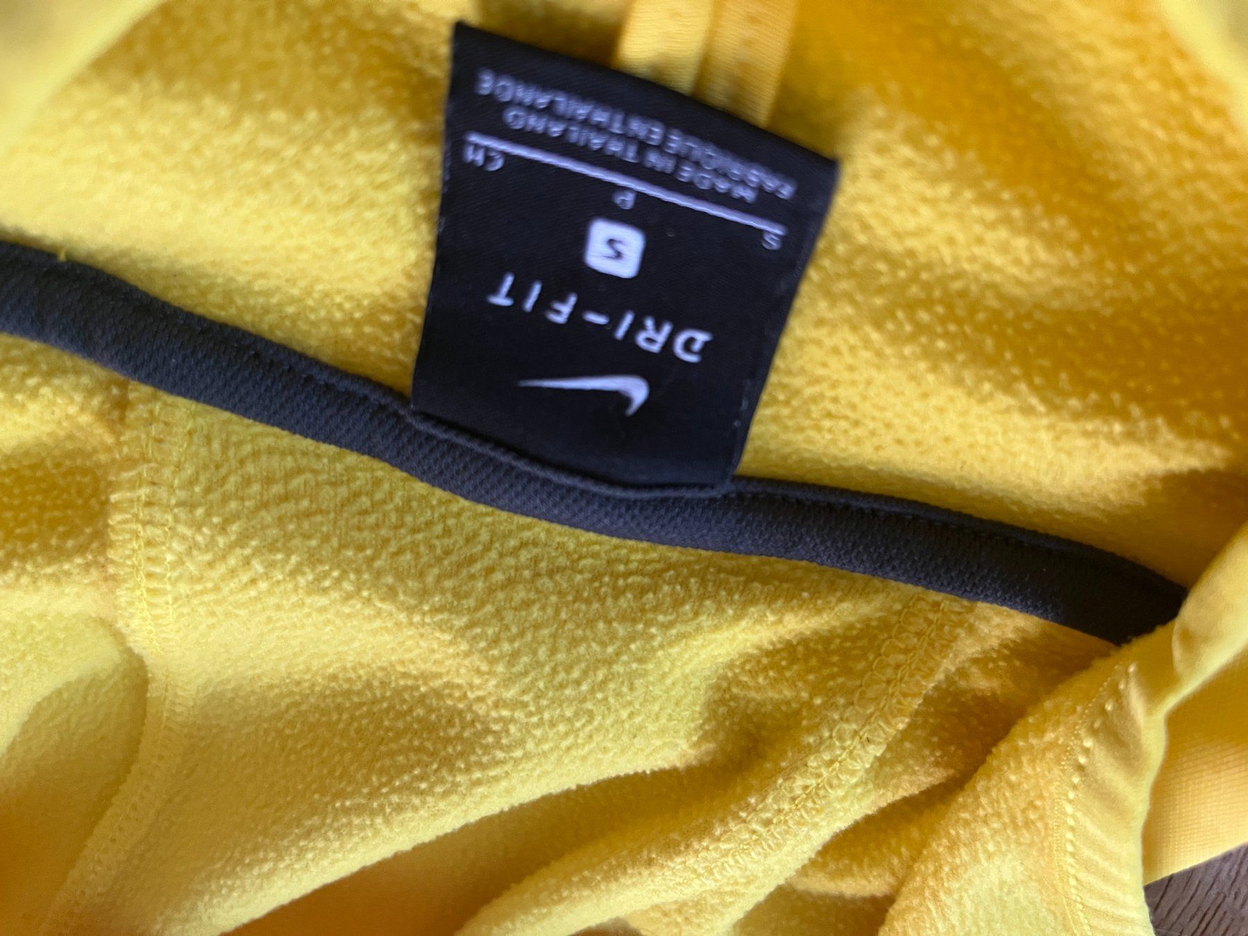 Nike Maglioni & Felpe: Nike Kapuzenpullover BSC Young Boys - S – Usato da Utzenstorf venduto da plus01 2