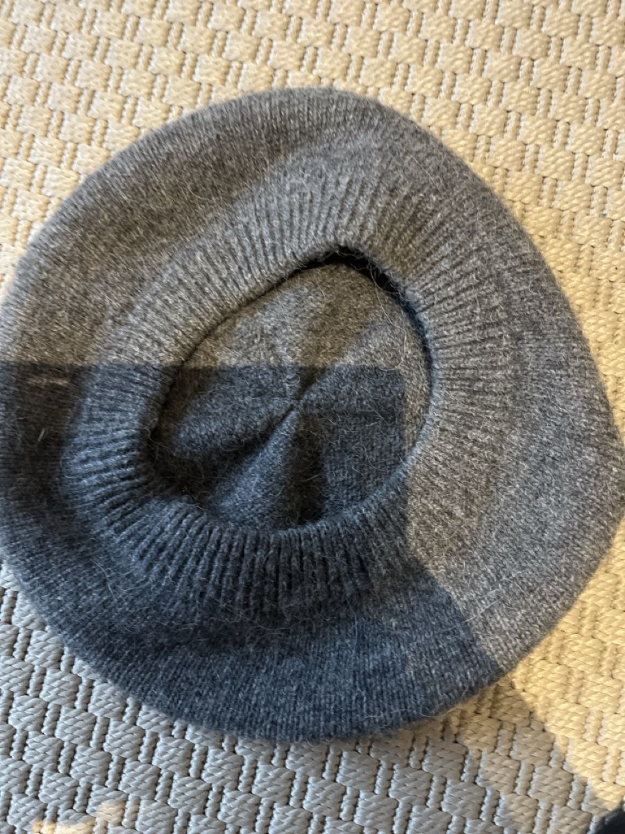 Hüte, Mützen & Caps: Beret aus Wolle, grau,  – Gebraucht aus Solothurn von Bobesch08 2