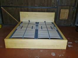 Ikea Malm Doppelbett mit verstellbaren Lattenrosten
