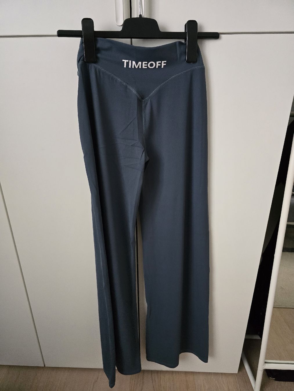 Leggings: Flared Leggings - Grösse S – Nuovo e nell'imballaggio originale da Rickenbach b. Wil venduto da Kth_v8 1