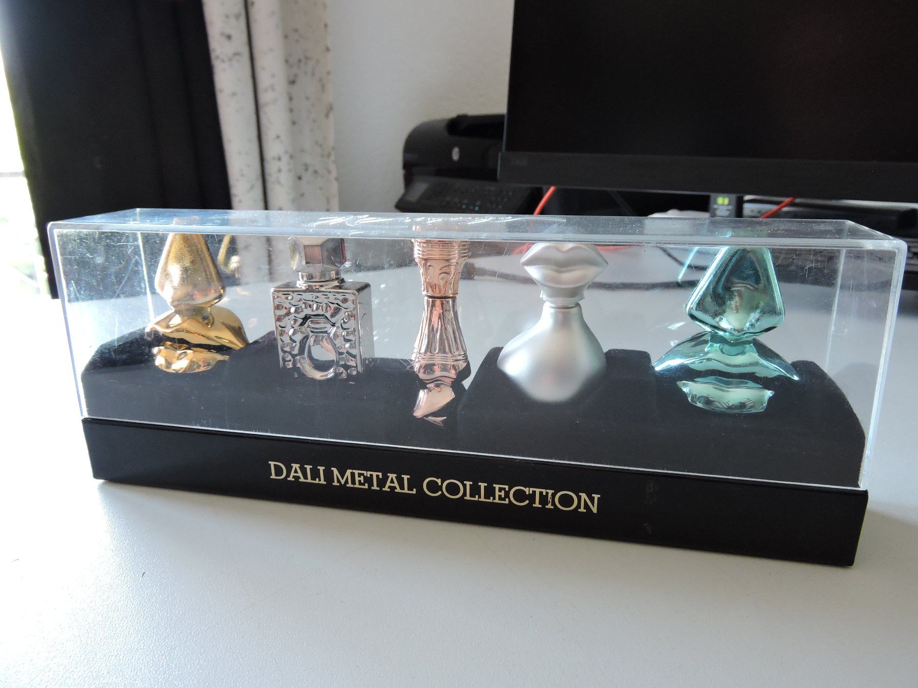 Flaconi: Salvador Dali ''Dali Metal Collection'' Mini Flakons – Usato da Hauptwil venduto da Borusse01