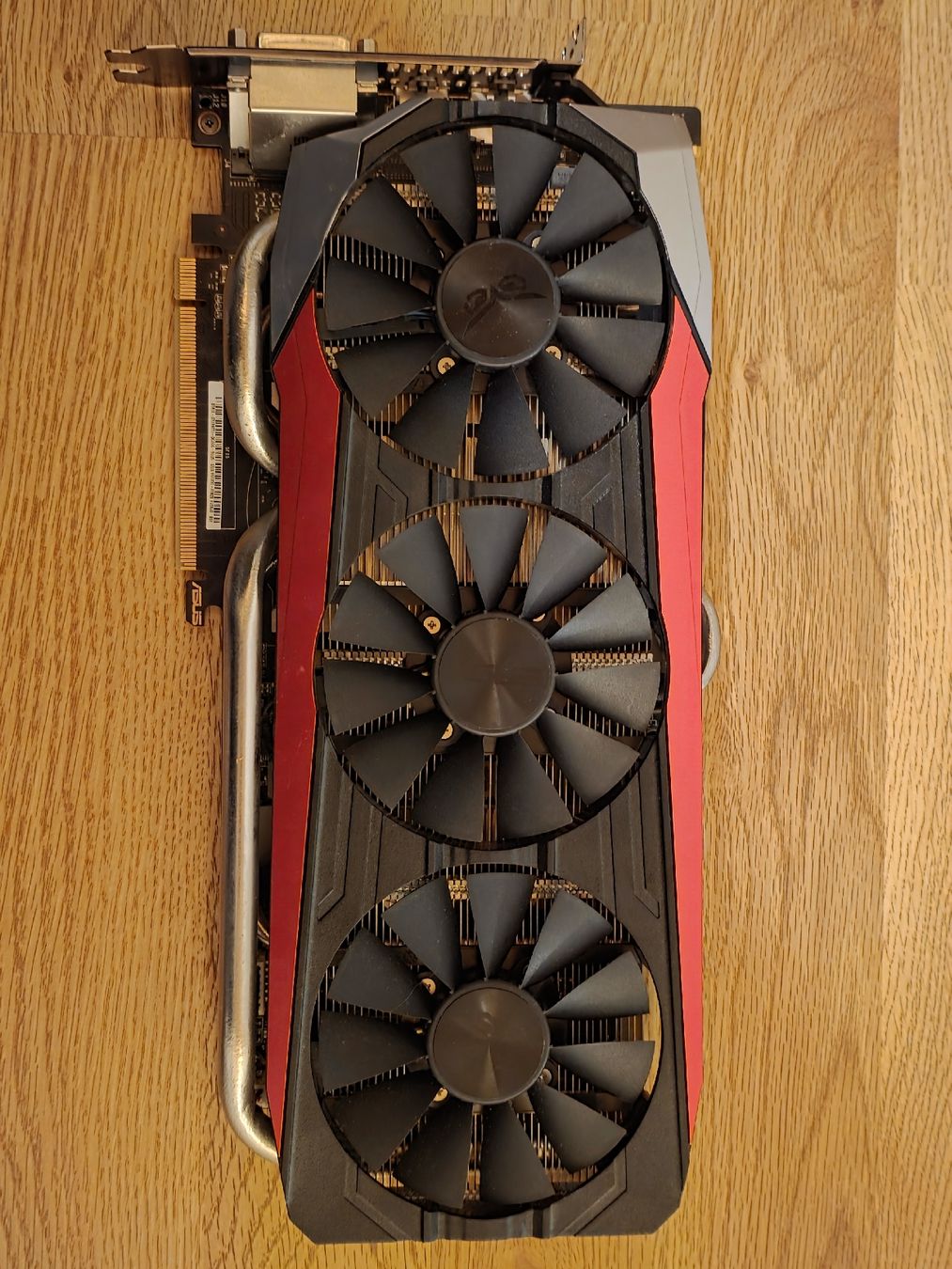 Asus Schede grafiche: Asus GTX 980TI Strix – Usato da Cudrefin venduto da Jamy201289