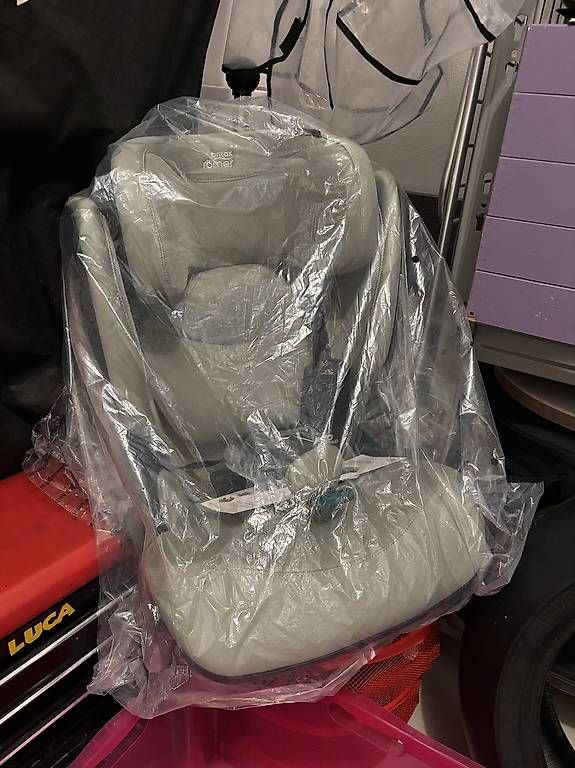 Seggiolini per auto: Britax Römer Kidfix pro Kindersitz – Nuovo e nell'imballaggio originale da Appenzell venduto da Giggs90 1
