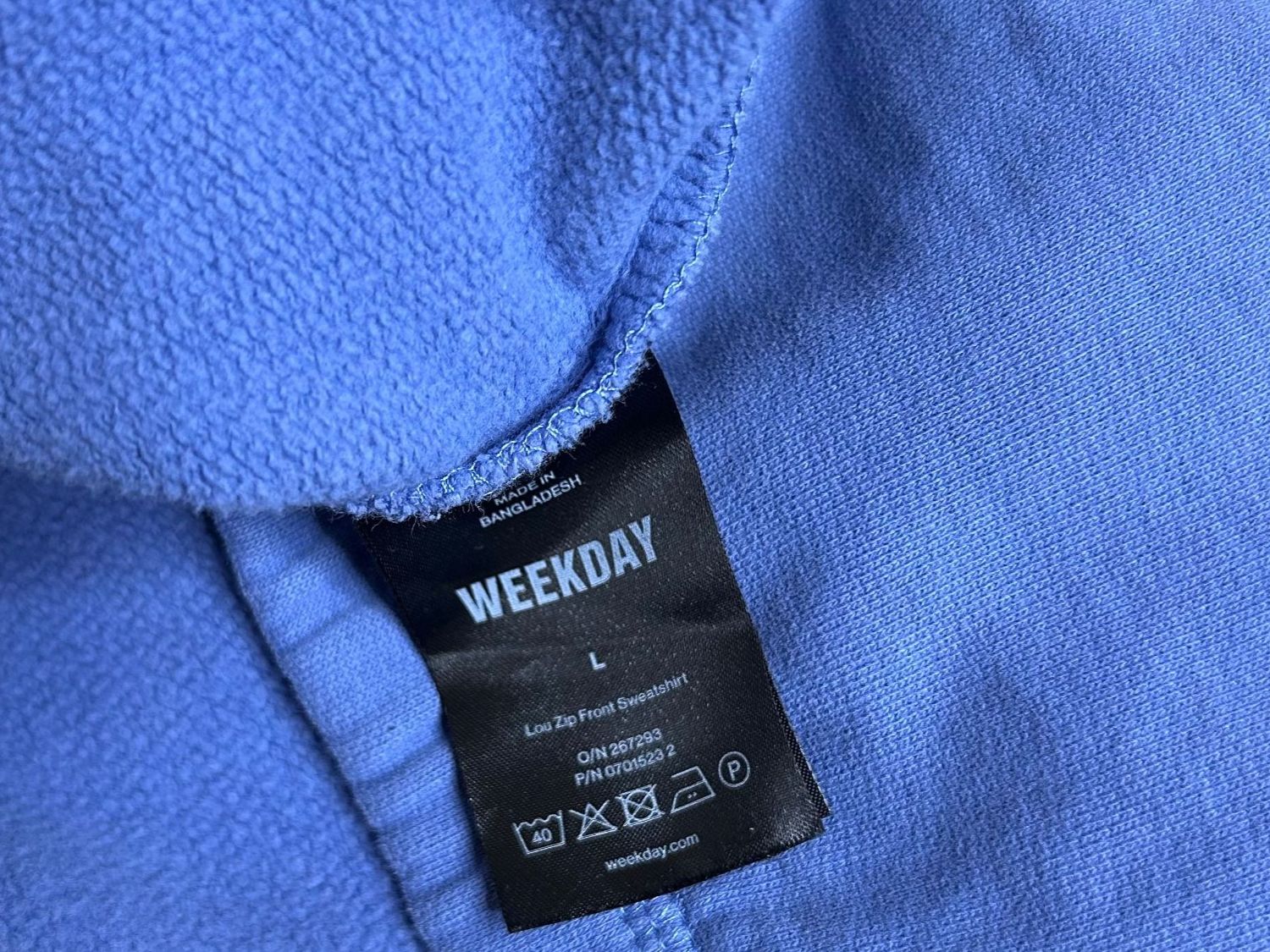 Weekday Pullover & Sweatshirts: Weekday Lou Zip Front Sweatshirt – Gebraucht aus St. Gallen von look-twice 7