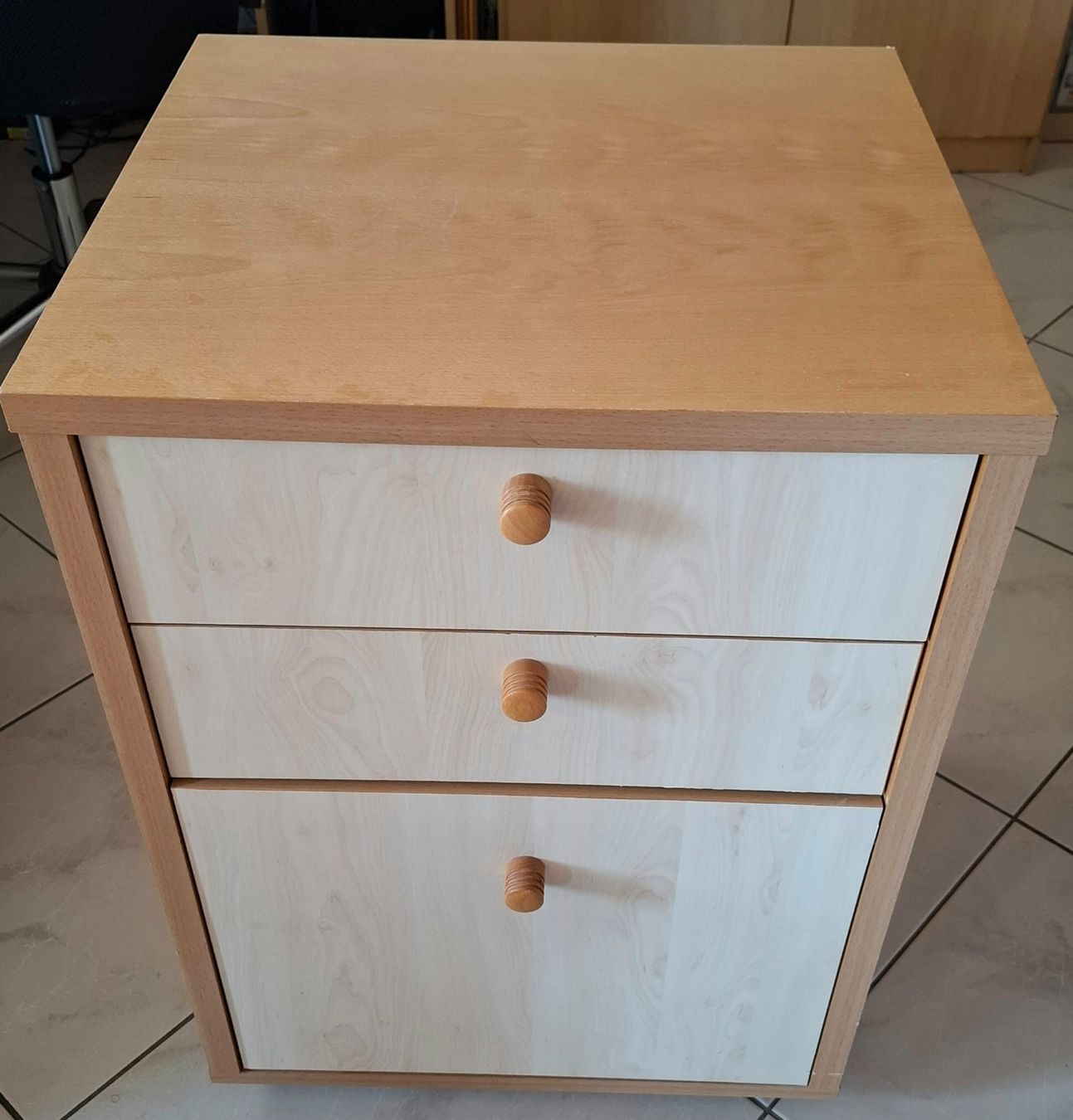 Cassettiere: Schubladen Holzmöbel 68x48x44cm. – Usato da Rotkreuz venduto da keerthdi