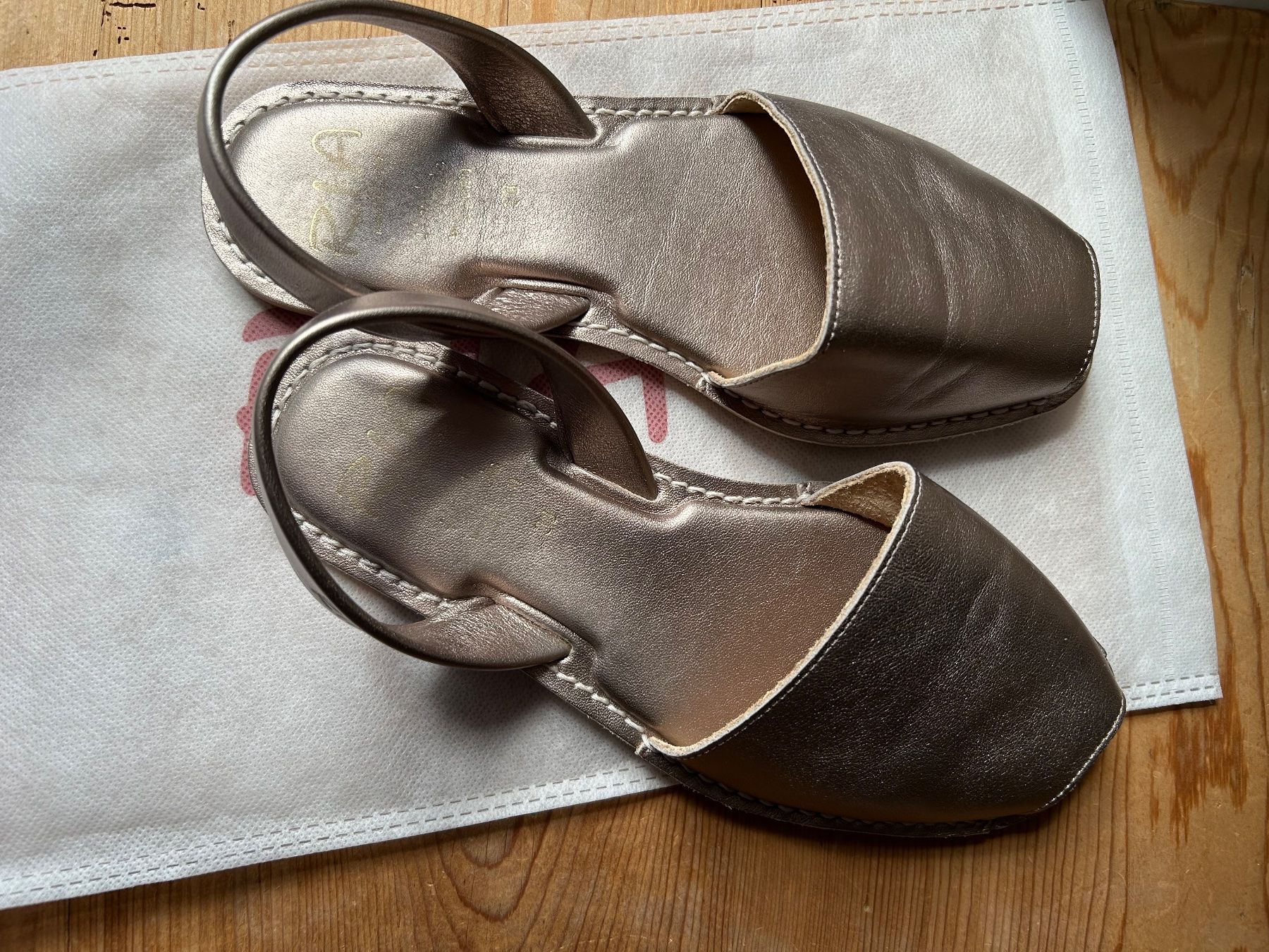 Chaussures femmes: Sandalen Menorquinas – D'occasion à Zürich par Milute 1