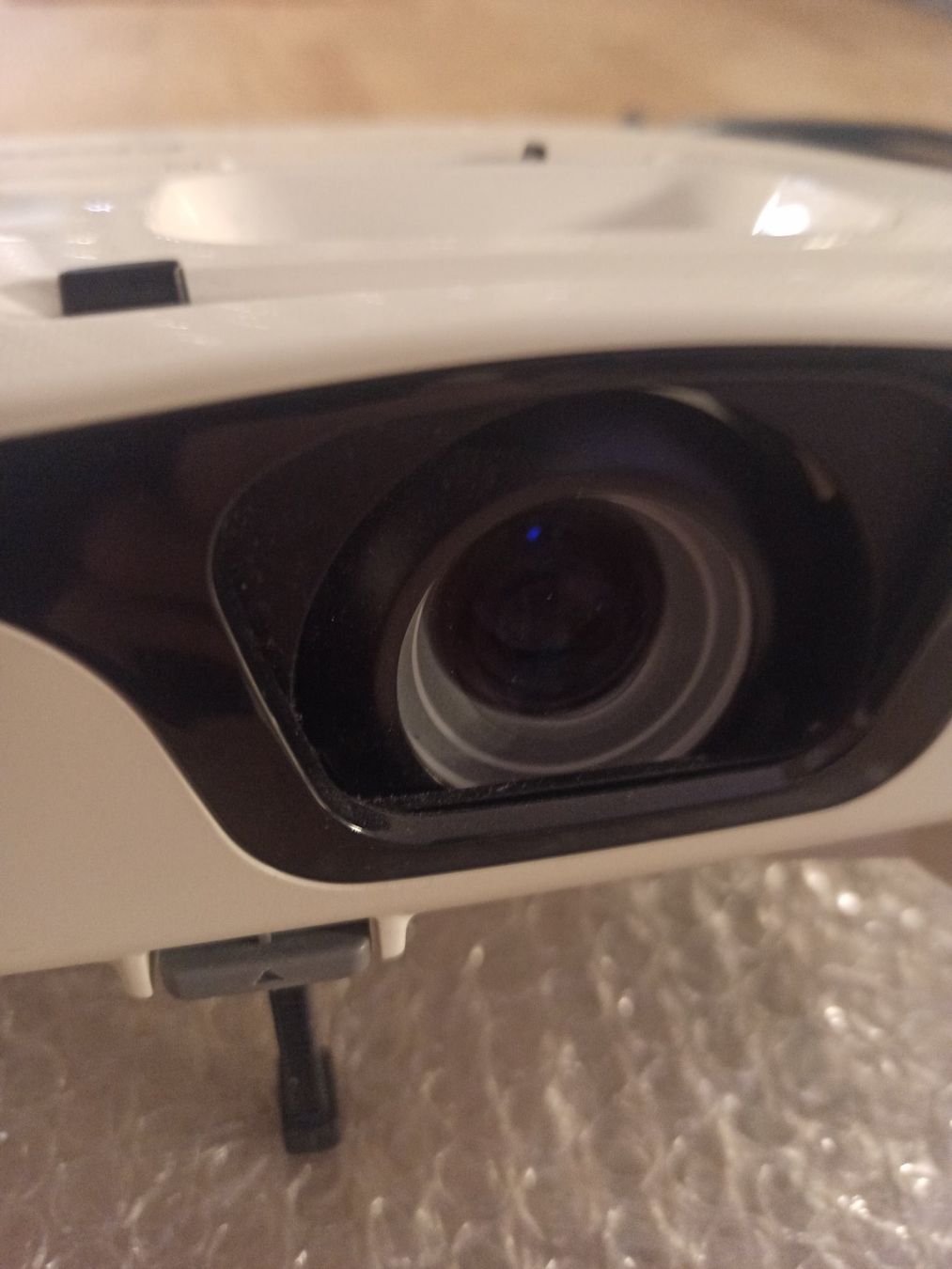 Epson Videoprojektoren: Beamer Epson EB-W12 mit Fernbedienung – Defekt aus Oberweningen von mar_87mx 2