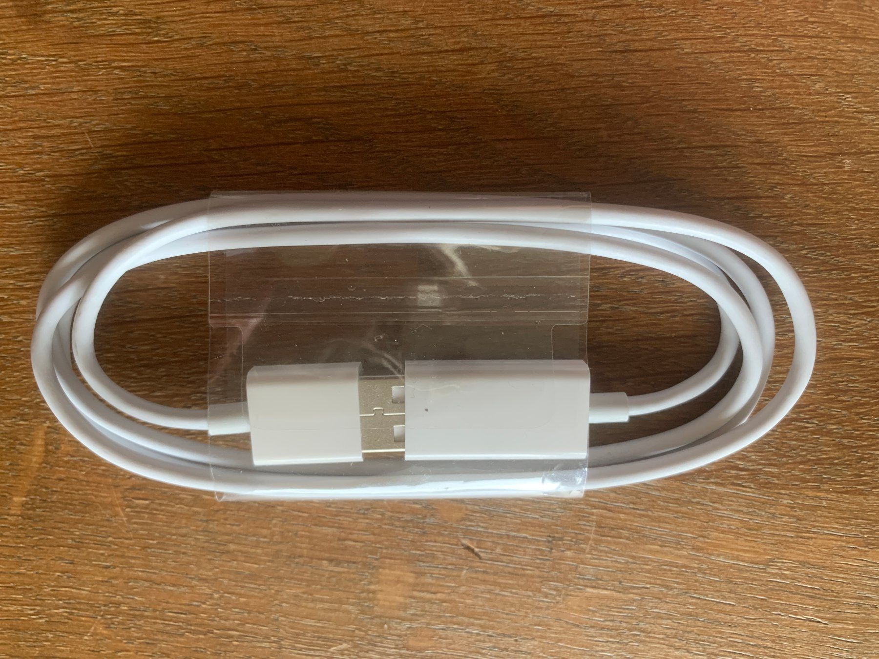 Apple Câbles: Câbles Apple USB & FireWire – D'occasion à Chardonne par 245308 3
