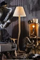 Stehlampe mit Seil