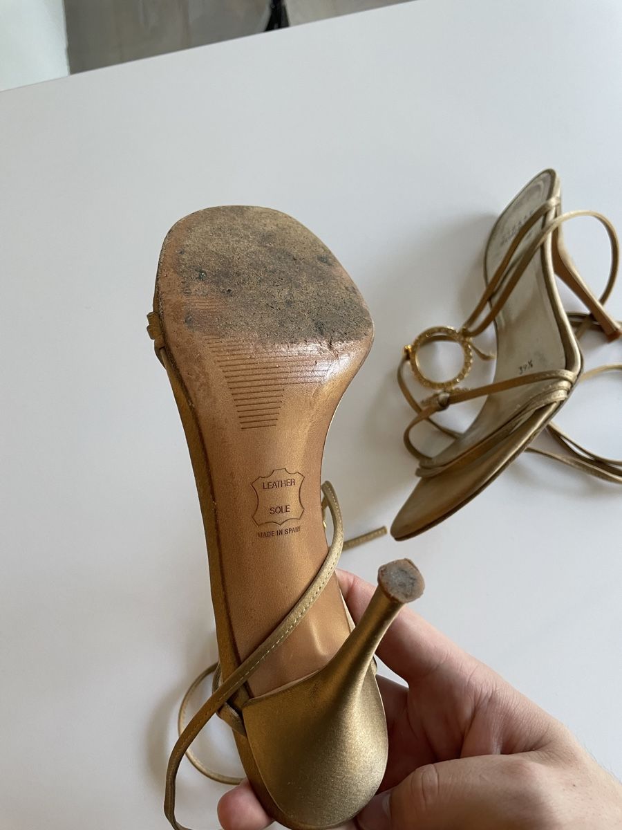 Stuart Weitzman Scarpe da donna: Talons Stuart Weitzman dorés Taille - 39.5  – Usato da Genève venduto da rom_8nwv 4