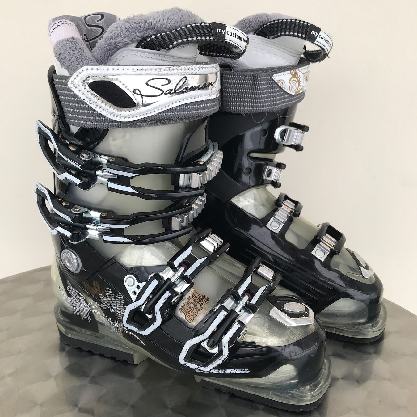 Salomon Chaussures femmes: Salomon Idol 85 CS, Gr. 23 – D'occasion à Ebnat-Kappel par Molton