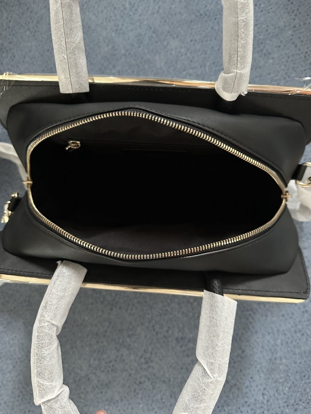 Tommy Hilfiger Borse da donna: Tasche von Tommy Hilfiger – Nuovo e nell'imballaggio originale da Oberurnen venduto da Smile58 2