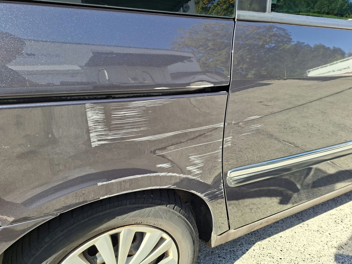 Automobili: Citroen C8 Van dunkelgrau mit Karosserieschaden – Usato da Volketswil venduto da Gvisoka 3