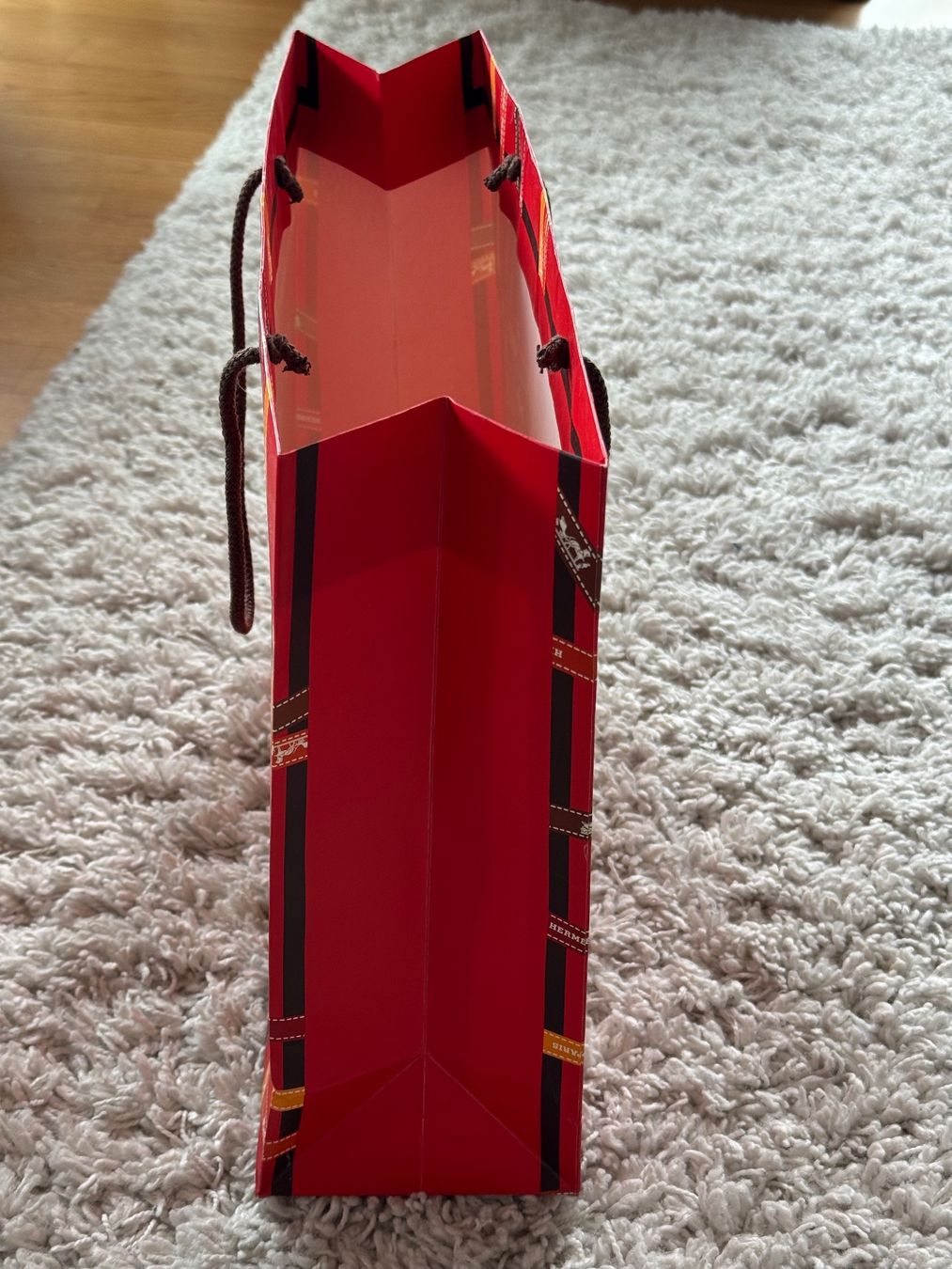 Hermès Borse: Hermès Geschenktasche, rote Einkaufstasche, neuwertig! – Nuovo (secondo la descrizione) da Zürich venduto da wtpooh 3