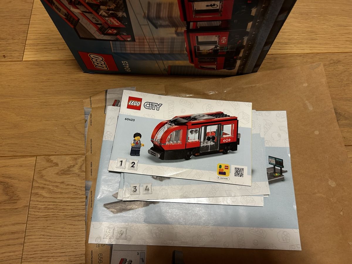 Lego Jeux de construction: Lego City - Tram – D'occasion à Horw par Tzumstein 3