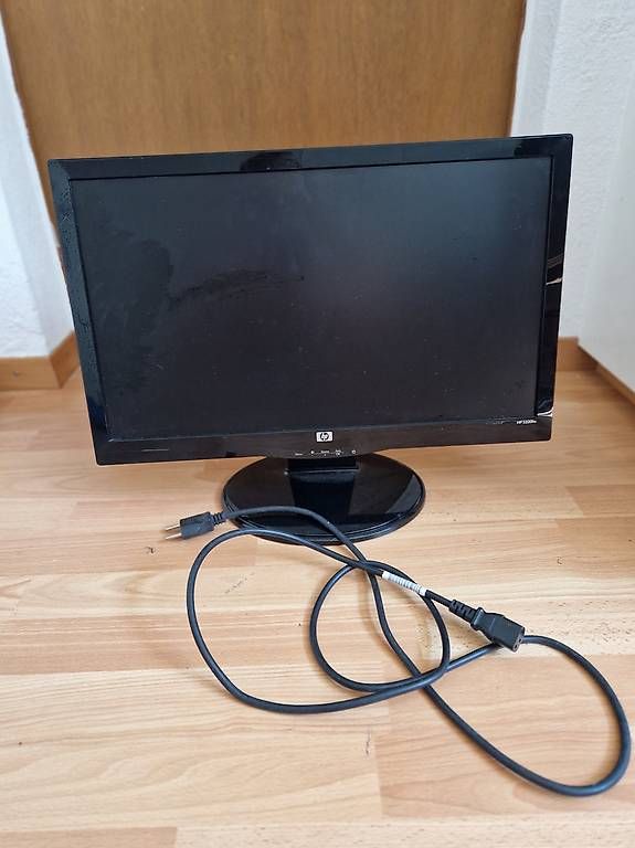 Hewlett Packard Ecrans: Bildschirm 21 Zoll – D'occasion à Berlingen par Walterastrid