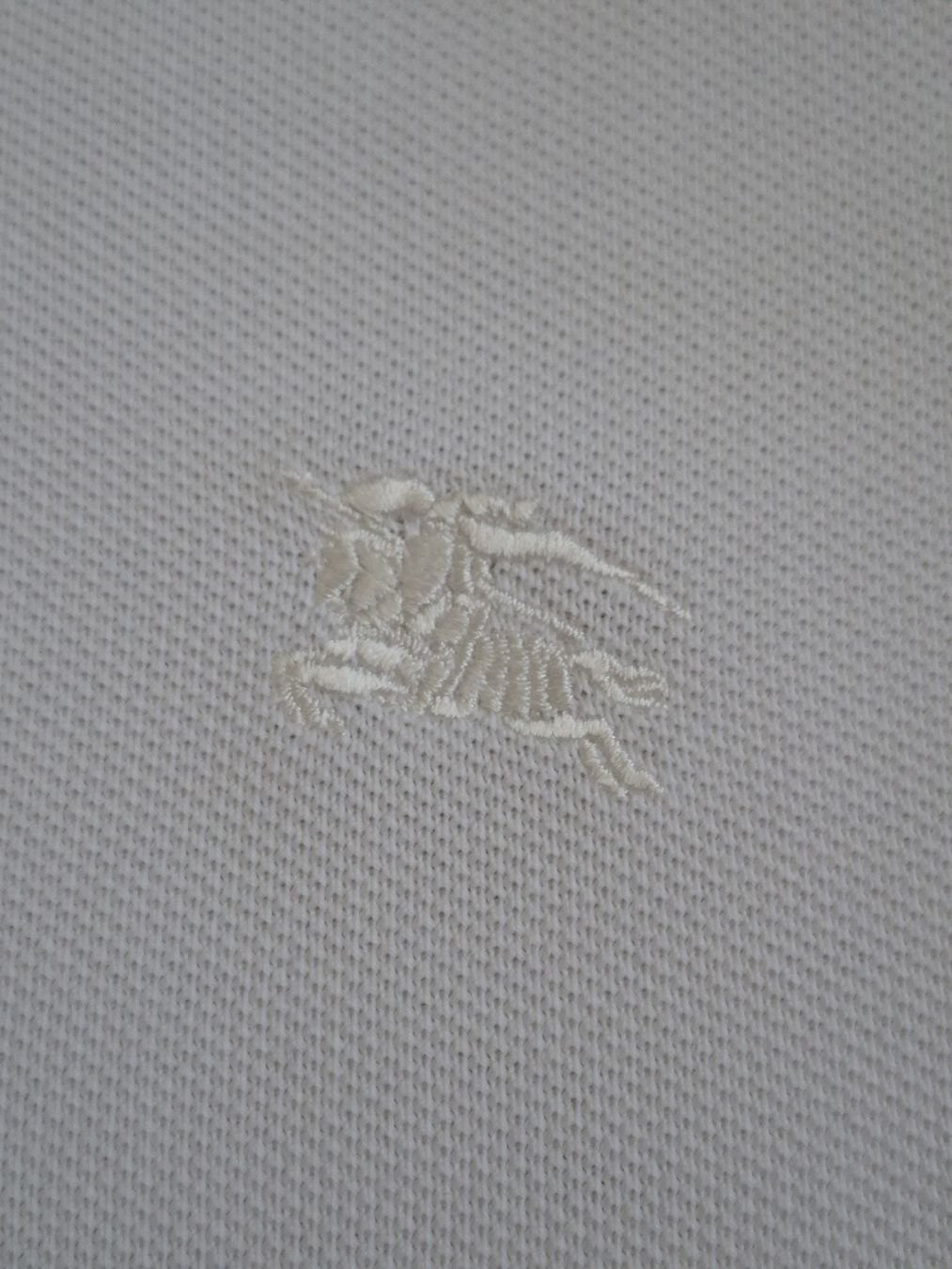 Burberry Polo-Shirts: Polo Burberry blanc taille M – Gebraucht aus Renens VD von ser_j2fn 7