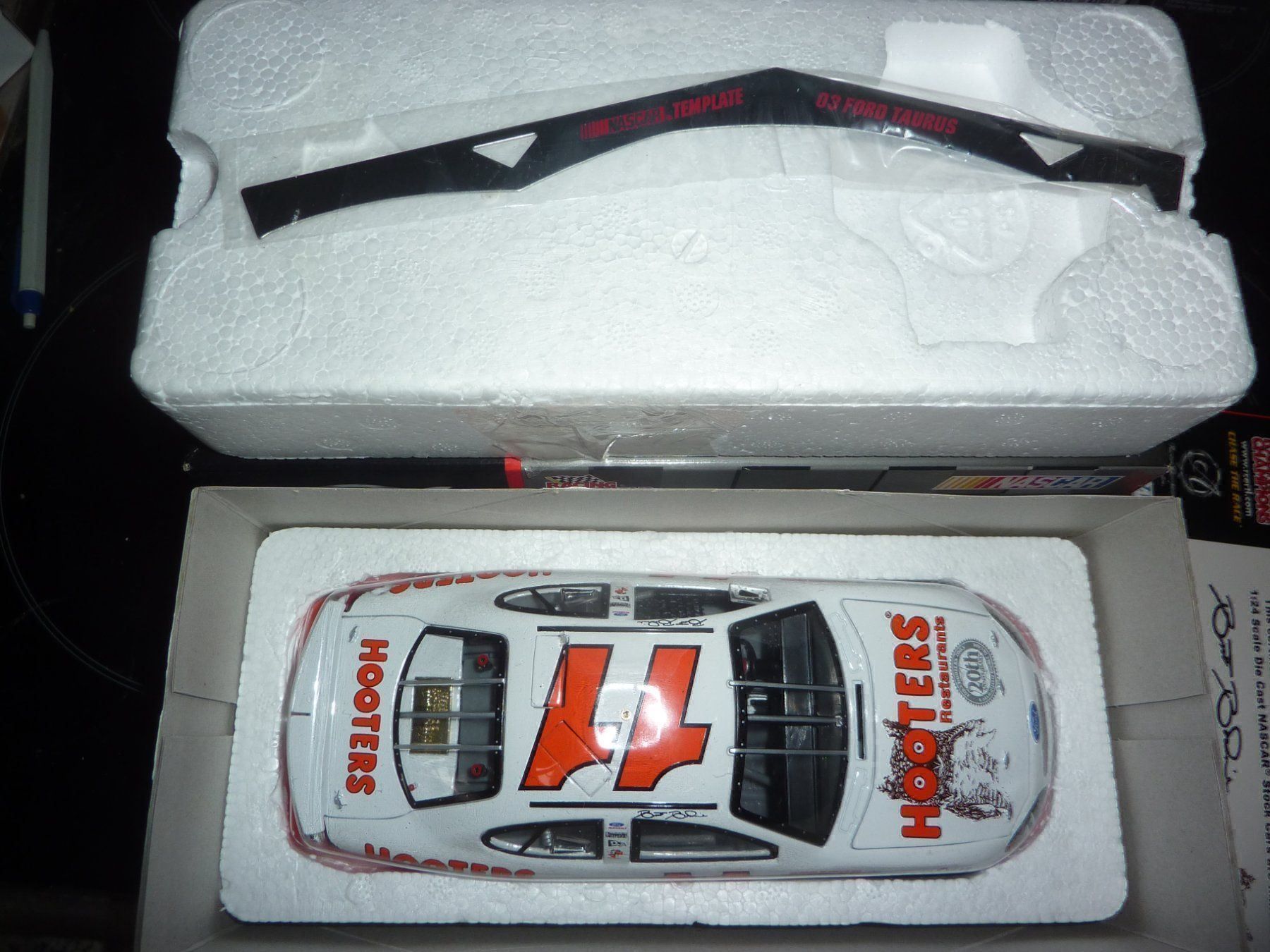 Nascar Modellini d'auto: NASCAR  11 – Nuovo e nell'imballaggio originale da Balsthal venduto da bouteliee