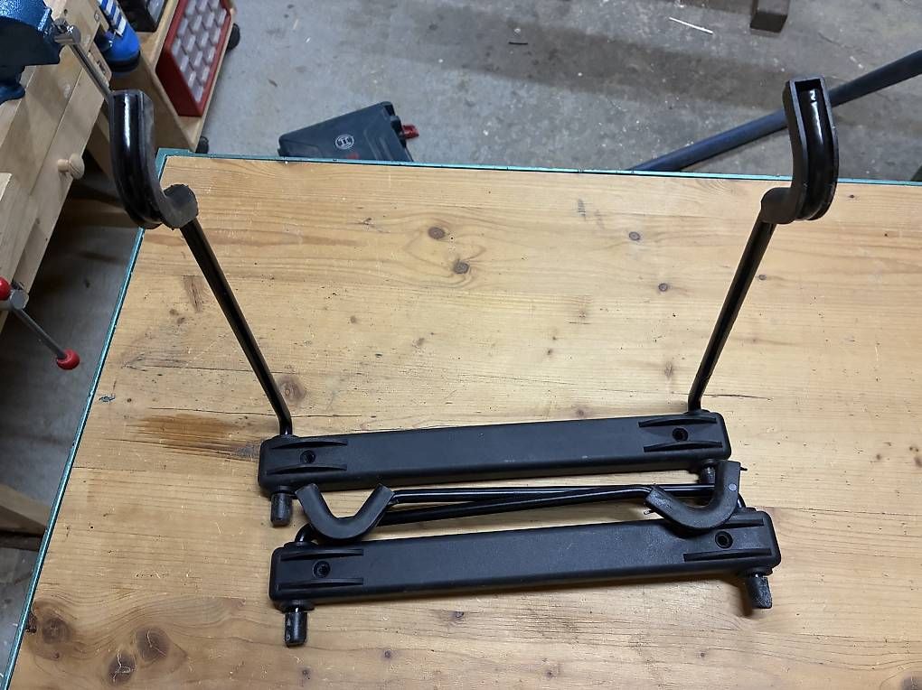 Supporti per biciclette: Fahrrad / Velo Wandhalterung – Usato da Thun venduto da Flake1010