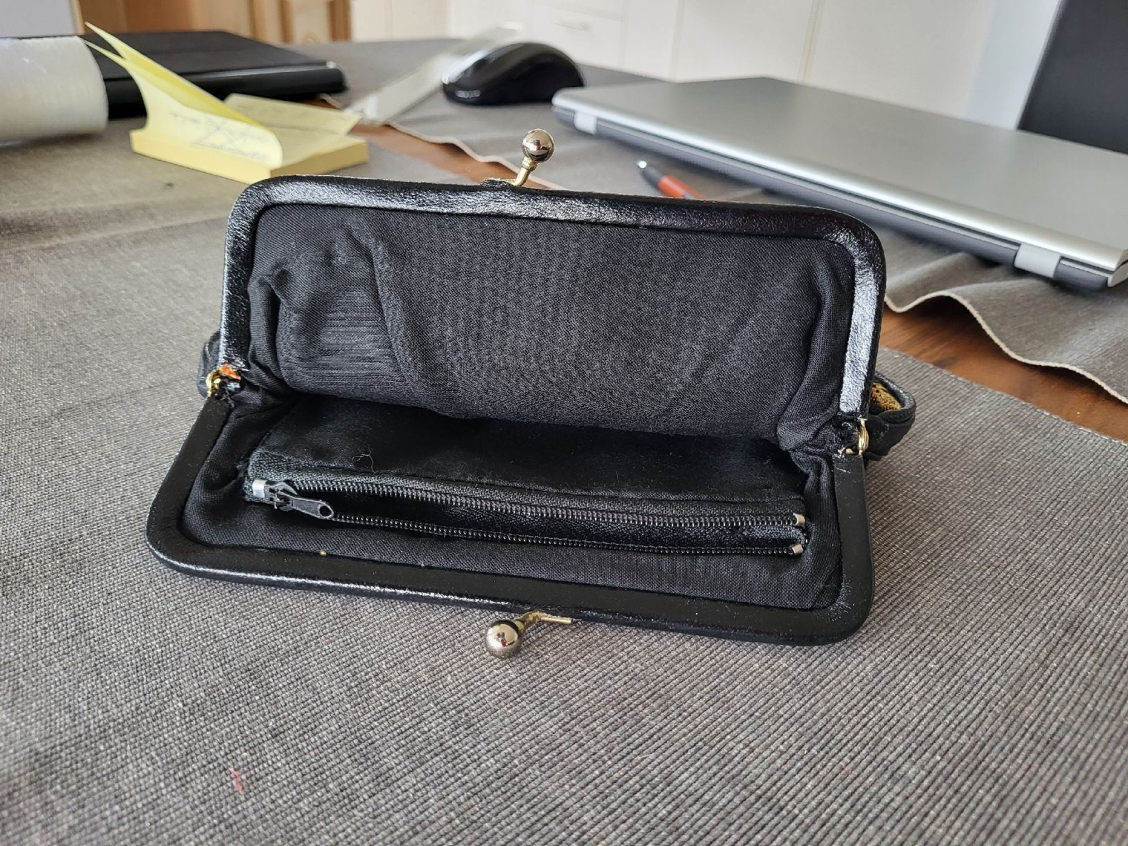 Borse da donna: Kleines Folkloretäschchen, Breite 18 cm, Höhe 12 cm, – Usato da Meisterschwanden venduto da Nelly59 3