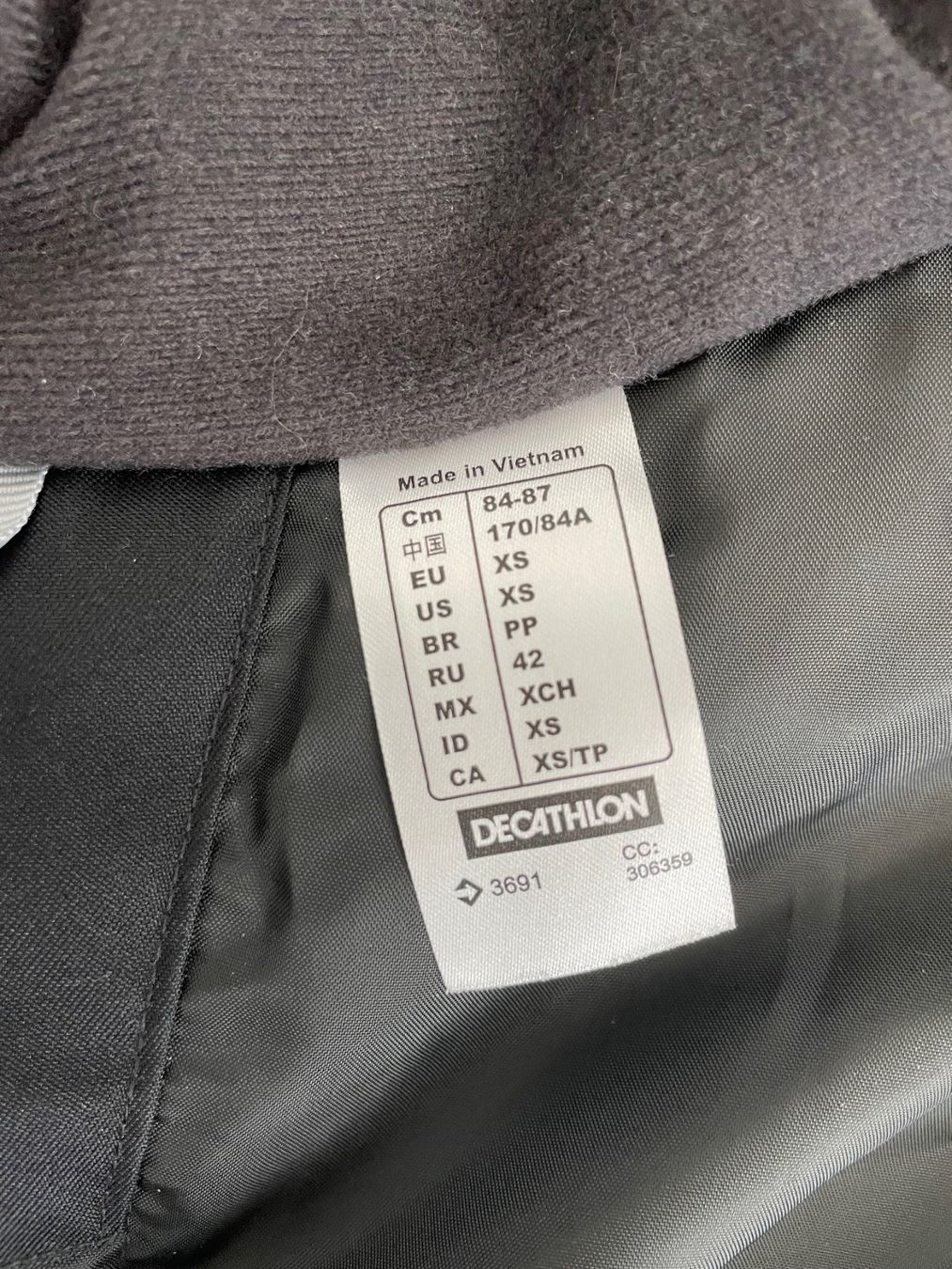 Giacche: parka junior / homme taille XS neuve – Nuovo e nell'imballaggio originale da Vésenaz venduto da atadde 2