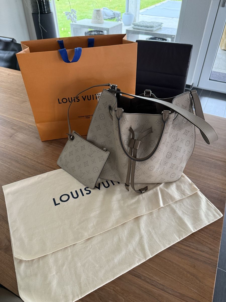 Louis Vuitton Borse da donna: LV Tasche – Nuovo (secondo la descrizione) da Menziken venduto da jas_6hb9