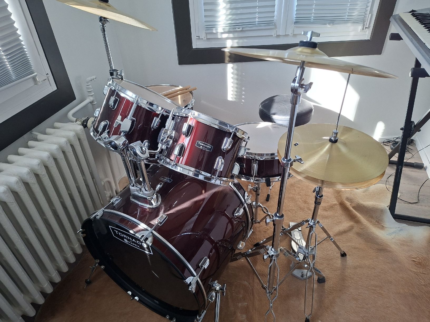 Musikinstrumente: Batterle – Gebraucht aus La Chaux-de-Fonds von Garfieldge