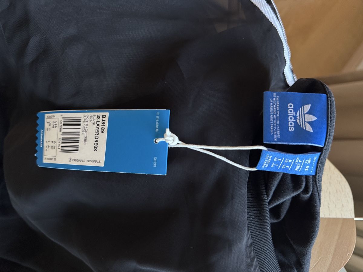 Adidas Kleider: Adidas Kleid  – Neu und originalverpackt aus Binningen von Anna_789 4