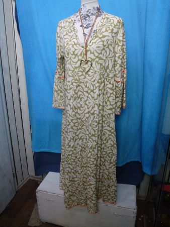 SARAH KLEID VISCOSE MAXIKLEID GR 42 OLIV WEISS TULPENÄRMEL