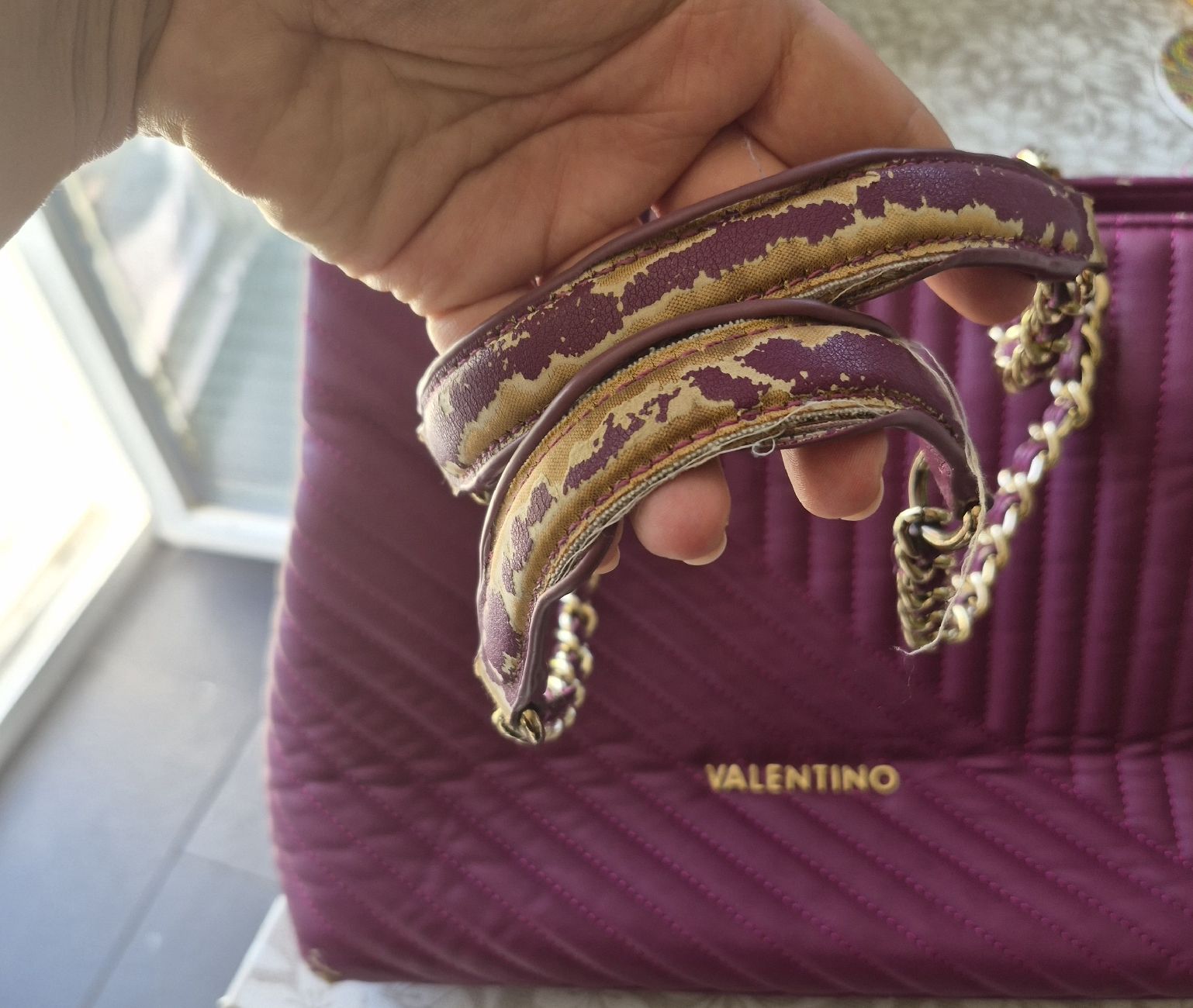 Valentino Taschen für Damen: Sac à main Valentino – Gebraucht aus Collonges von cam_72xf 5