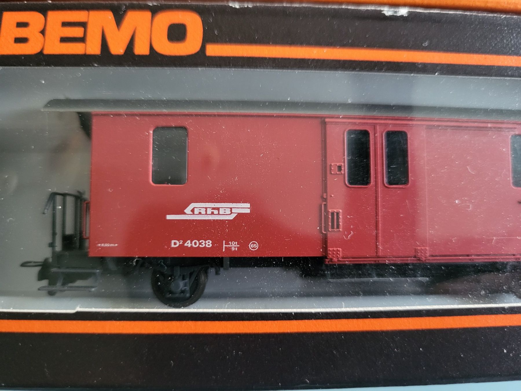 Bemo Modellini di ferrovie: H0m  Bemo  RhB  3 Stk. Güterwagen NEU ! – Nuovo e nell'imballaggio originale da Oberburg venduto da sensetal 3