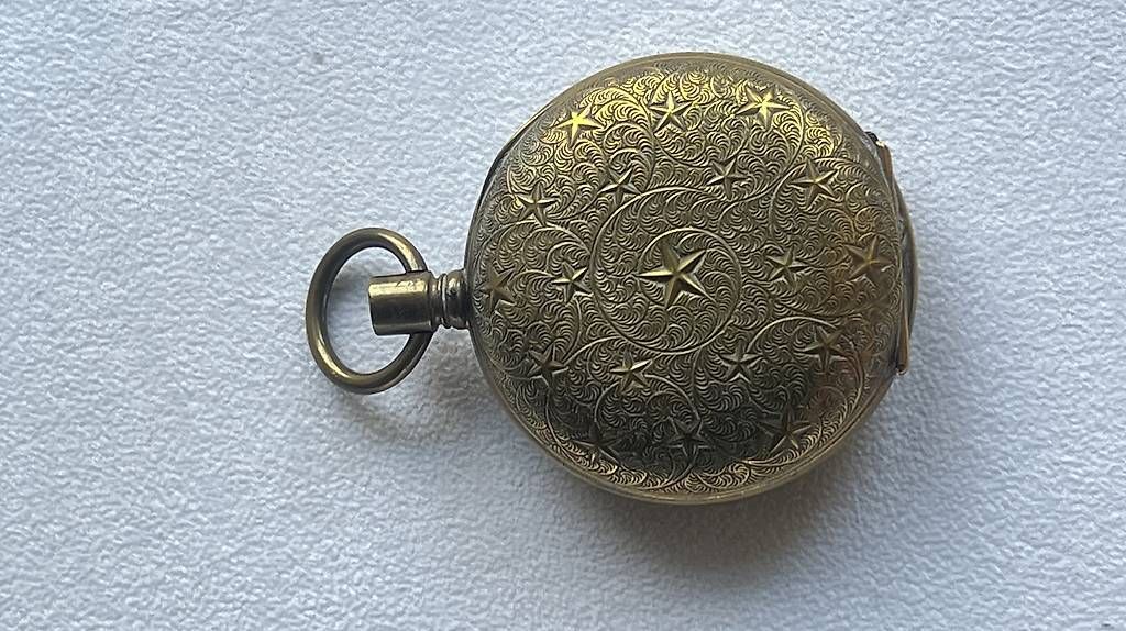 Ciondoli: Ancien médaillon double – Usato da La Neuveville venduto da XavierLuke 1