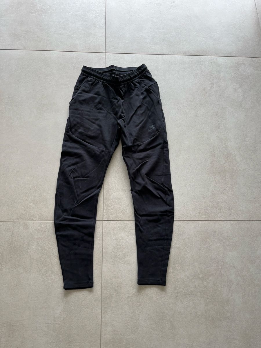 Nike Pantalons: Pantalon Nike Noir, Taille XS – Neuf (Voir description) à Champlan par YForter